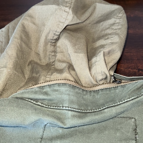 Cute jacket! - Picture 8 of 8